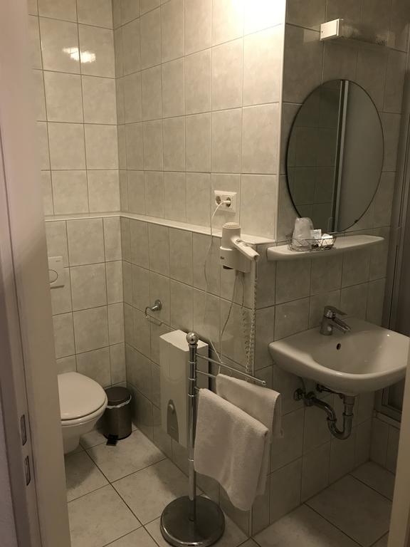 Hotel Junkerhaus Bad Salzuflen Ruang foto