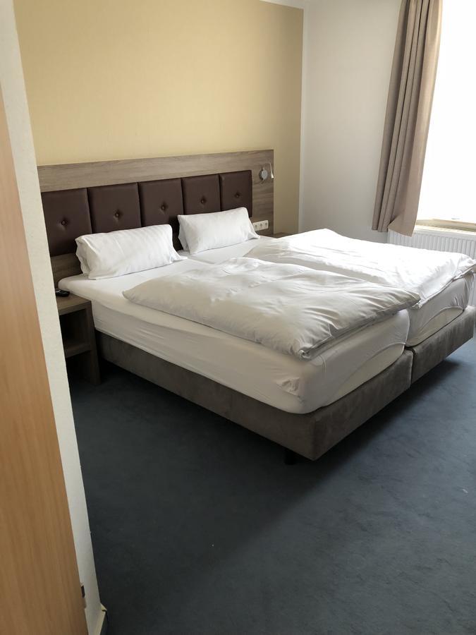 Hotel Junkerhaus Bad Salzuflen Bagian luar foto